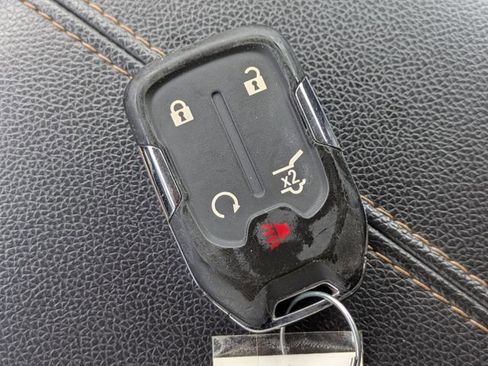 Used 2023 GMC Terrain AT4 image 33