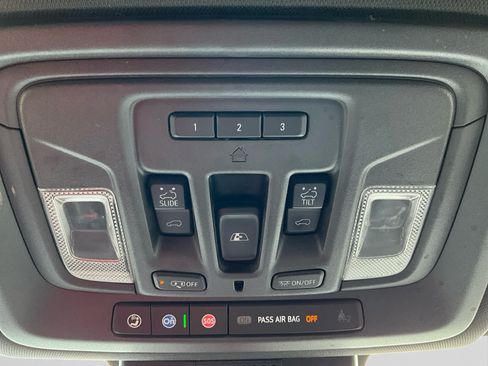 Used 2022 GMC Sierra 1500 AT4 w/ AT4 Premium Package AWD/4WD image 21