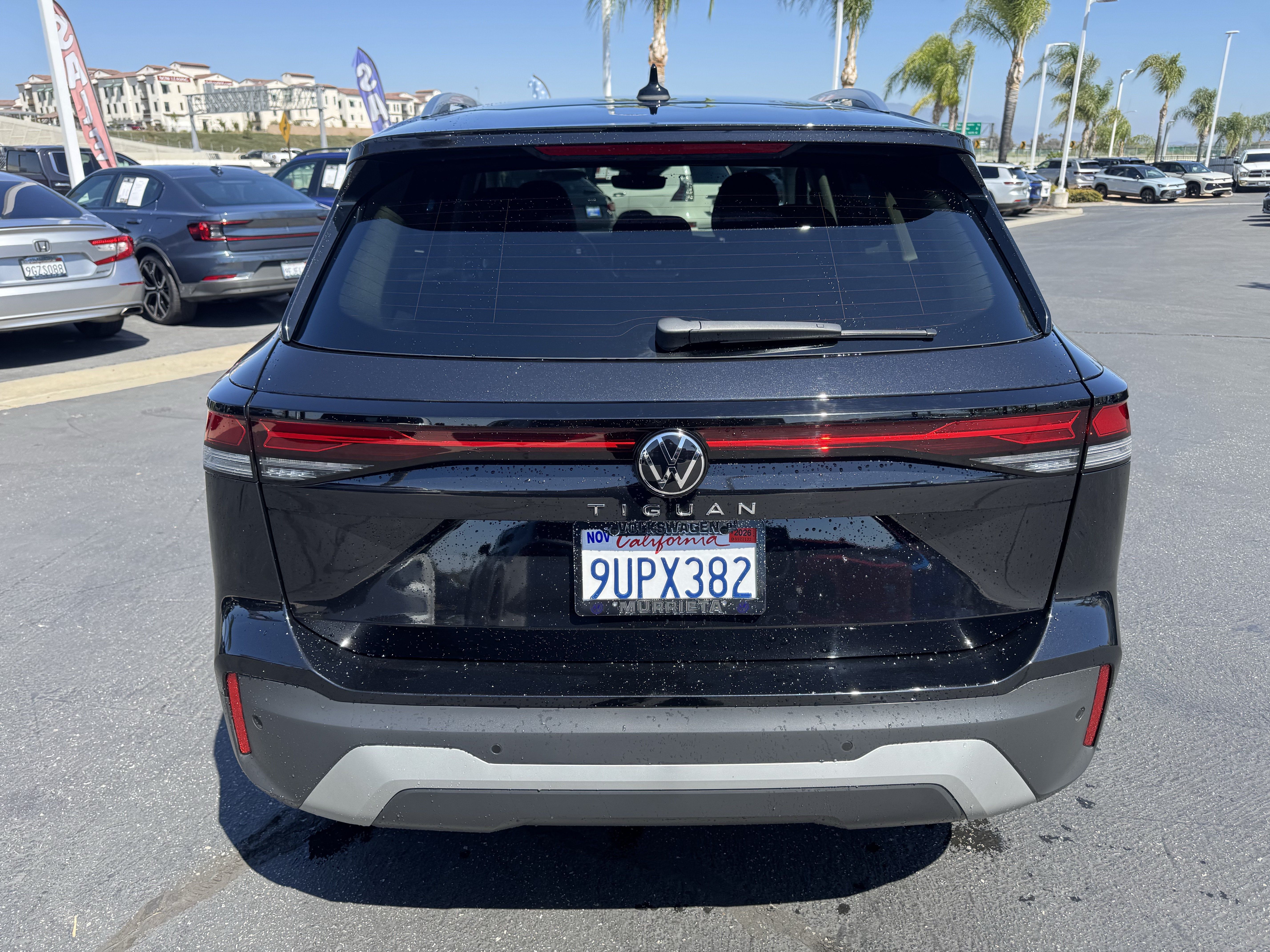 Certified 2025 Volkswagen Tiguan S FWD image 8