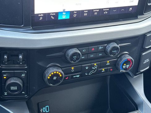 New 2026 Ford F250 XLT w/ XLT Premium Package AWD/4WD image 19