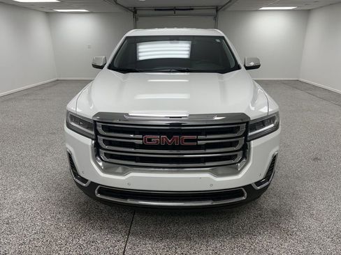 Used 2023 GMC Acadia SLE image 3