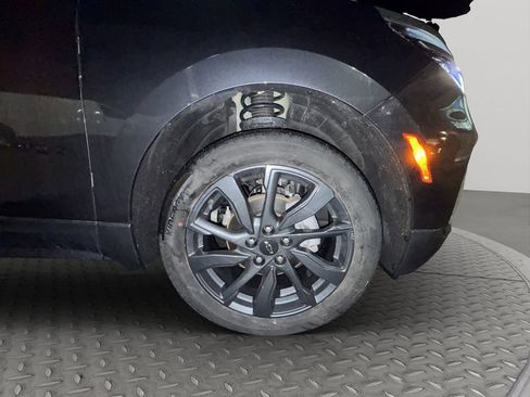 Used 2022 Chevrolet Equinox RS w/ RS Leather Package image 24