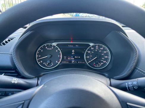 Used 2025 Nissan Sentra SV FWD image 39