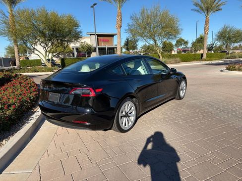 Used 2021 Tesla Model 3 Standard Range Plus image 3