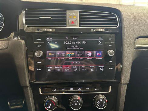 Used 2021 Volkswagen GTI SE FWD image 24