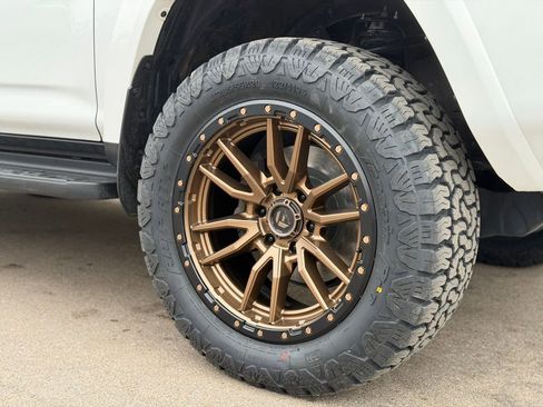 Used 2024 Toyota 4Runner TRD Off-Road image 28