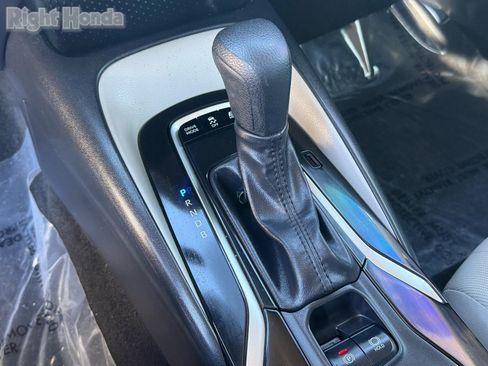 Used 2022 Toyota Corolla LE image 23