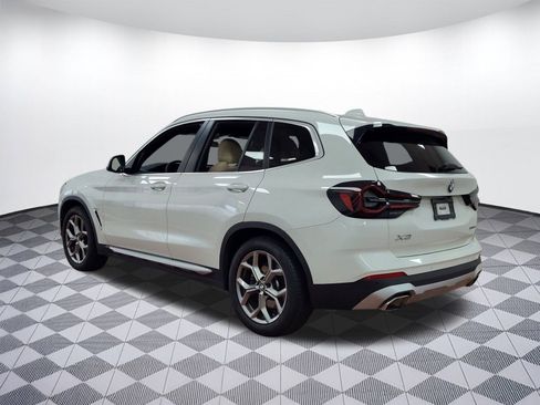 Used 2025 BMW 330i xDrive Sedan w/ M Sport Package image 3