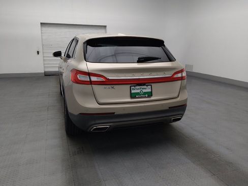 Used 2017 Lincoln MKX Select w/ Select Plus Package FWD image 6