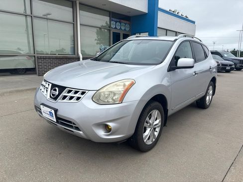 Used 2013 Nissan Rogue SV w/ Premium Pkg AWD/4WD image 1