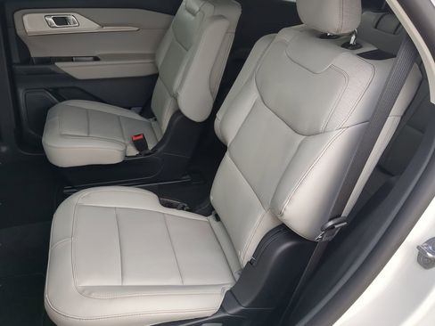 New 2026 Ford Explorer Active image 50