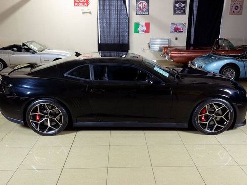 Used 2013 Chevrolet Camaro ZL1 RWD image 22