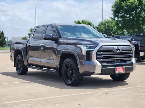 Used 2024 Toyota Tundra Limited w/ Power Package AWD/4WD image 2