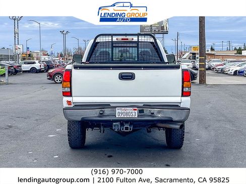 Used 2003 GMC Sierra 2500 SLT w/ SLT Preferred Equipment Group image 3