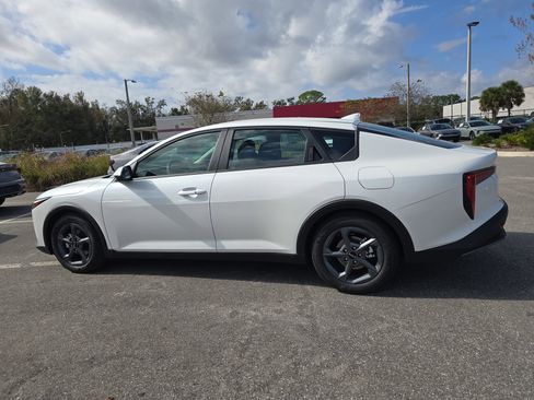 New 2026 Kia K4 FWD image 5