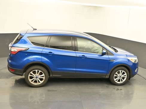 Used 2017 Ford Escape SE image 34