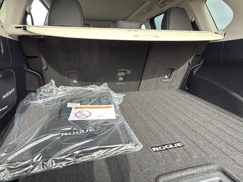 New 2026 Nissan Rogue SV image 25