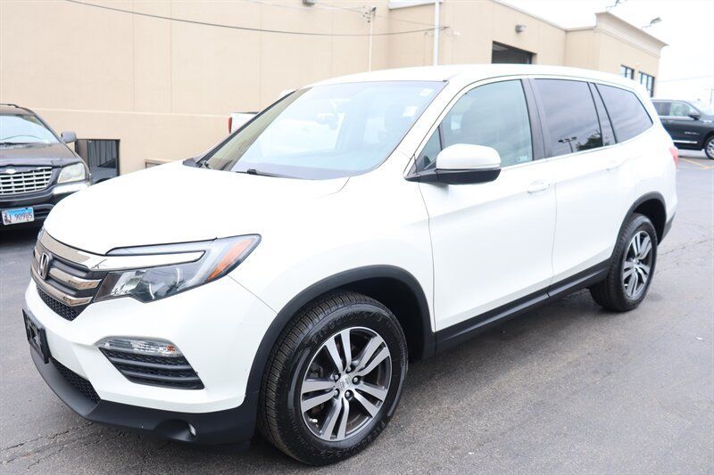 Used 2017 Honda Pilot EX image 3