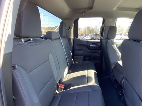 Used 2024 Chevrolet Silverado 1500 Custom image 23