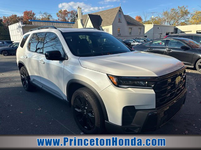 Used 2026 Honda Pilot Black Edition image 1