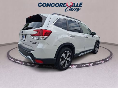 Used 2019 Subaru Forester Touring AWD/4WD image 6