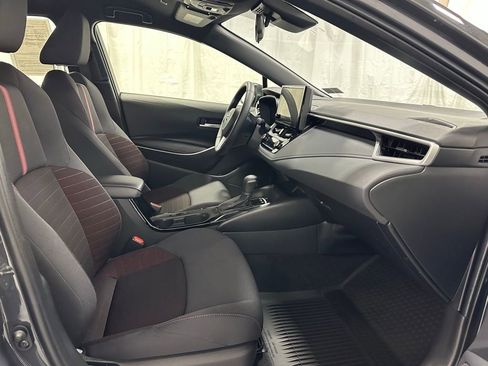 Used 2025 Toyota Corolla SE image 60