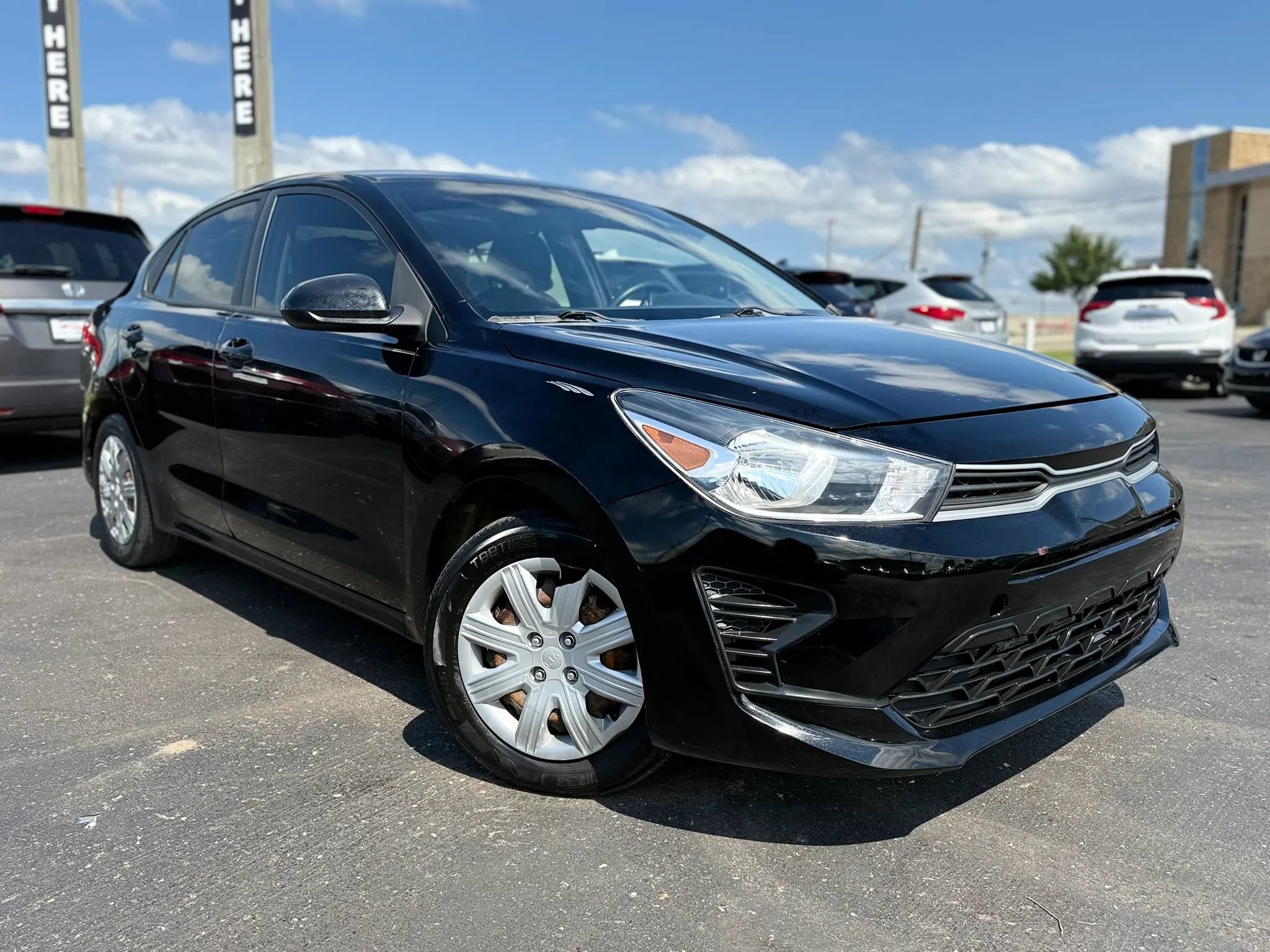 Used 2021 Kia Rio Sedan FWD image 2