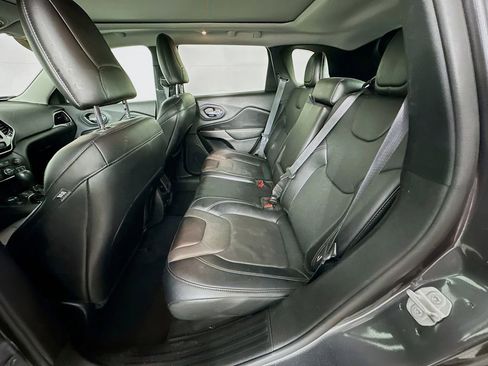 Certified 2022 Jeep Cherokee Limited image 35