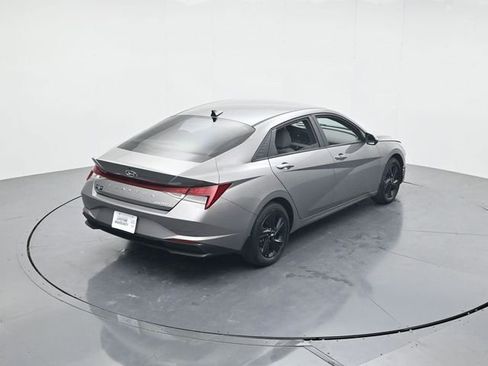 Used 2023 Hyundai Elantra Blue FWD image 37