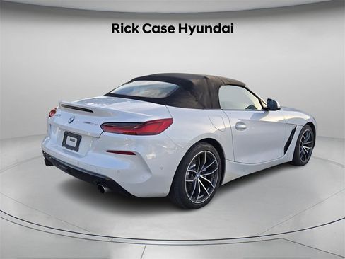 Used 2020 BMW Z4 sDrive30i w/ Convenience Package image 8