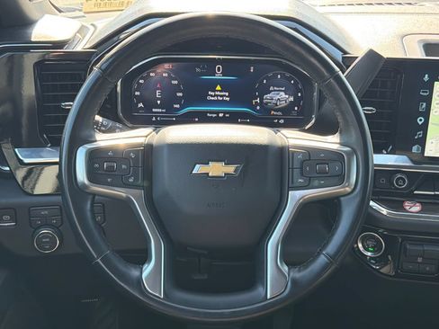Used 2025 Chevrolet Silverado 1500 LT AWD/4WD image 23