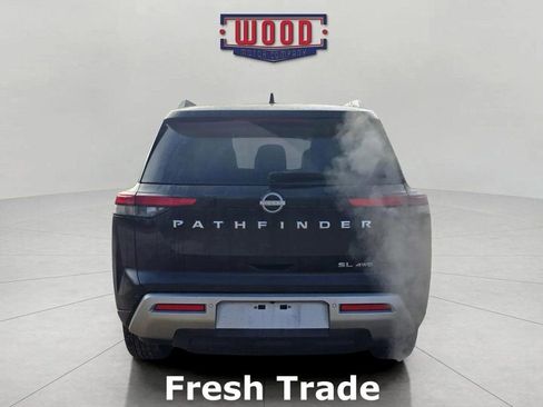 Used 2025 Nissan Pathfinder SL image 5