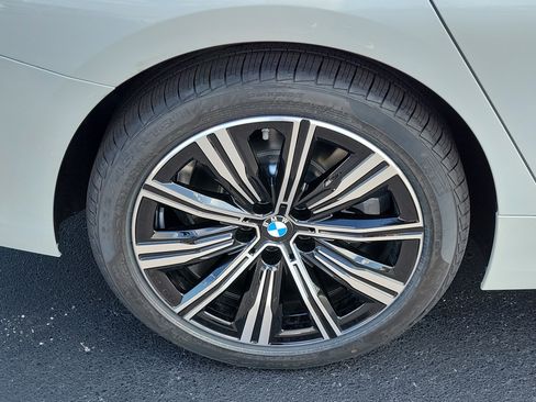 New 2026 BMW 330i Sedan w/ Convenience Package RWD image 5