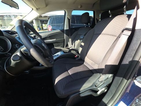 Used 2017 Dodge Journey SE image 13