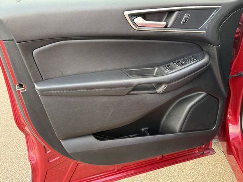 Used 2024 Ford Edge SEL AWD/4WD image 16