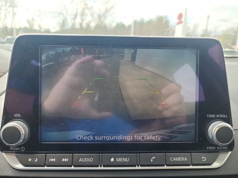 Used 2024 Nissan Altima 2.5 SR AWD/4WD image 18