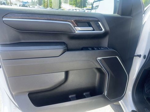Used 2023 GMC Sierra 1500 SLE AWD/4WD image 16