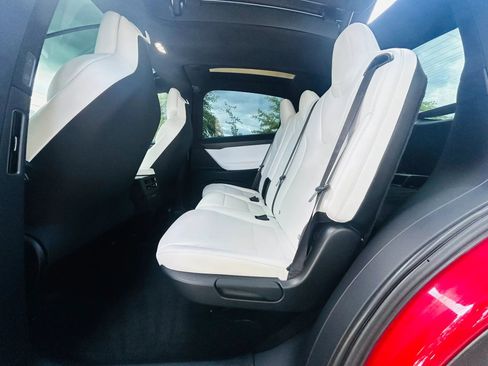 Used 2018 Tesla Model X 100D AWD/4WD image 13