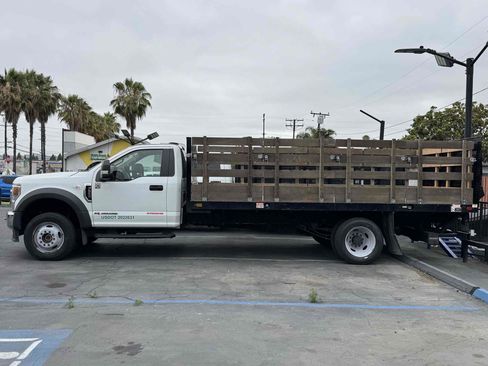 Used 2022 Ford F550 4x4 Regular Cab Super Duty image 3