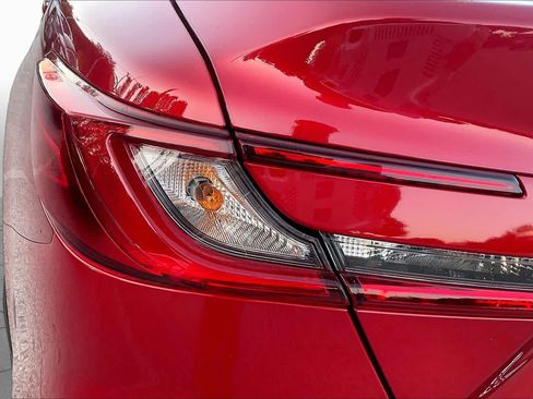 Used 2026 Toyota Camry LE w/ Convenience Package FWD image 28