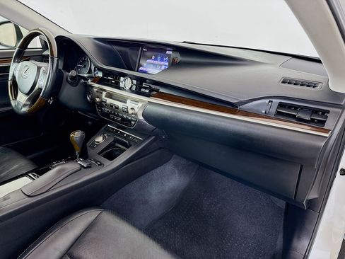 Used 2013 Lexus ES 350 image 28