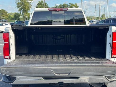 Used 2024 Chevrolet Silverado 2500 LTZ w/ LTZ Premium Package AWD/4WD image 4