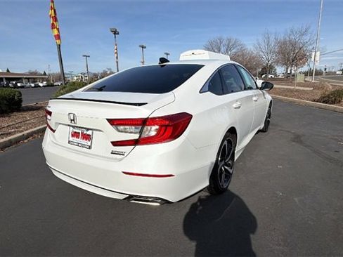 Used 2021 Honda Accord Sport Special Edition image 4