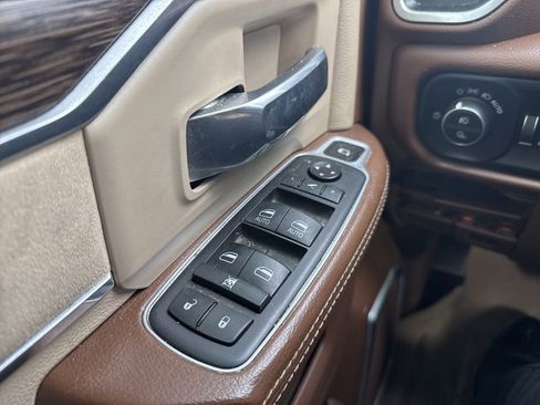 Used 2021 RAM 3500 Laramie w/ Chrome Appearance Group image 14