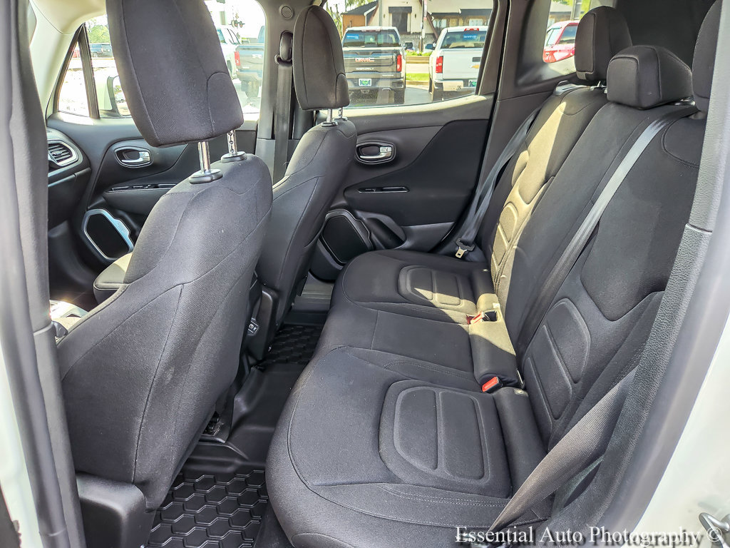 Used 2019 Jeep Renegade Latitude FWD image 9