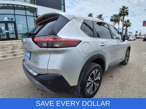 Used 2023 Nissan Rogue SV FWD image 7