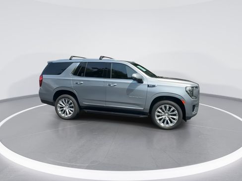 Used 2024 GMC Yukon Denali w/ Advanced Technology Package AWD/4WD image 10