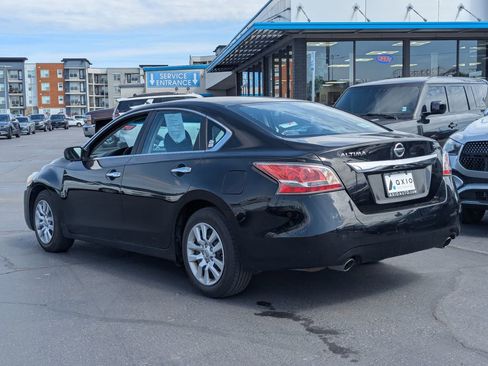 Used 2015 Nissan Altima 2.5 S w/ Power Driver Seat Package FWD image 7
