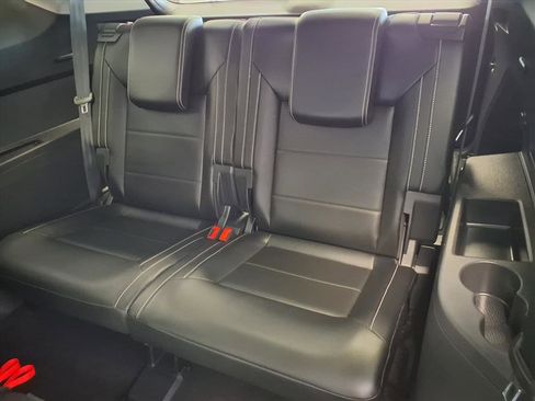 Used 2022 Volkswagen Atlas SE image 17