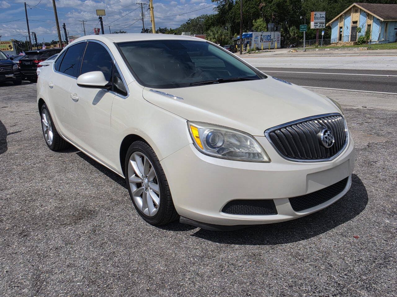 Used 2015 Buick Verano FWD image 3